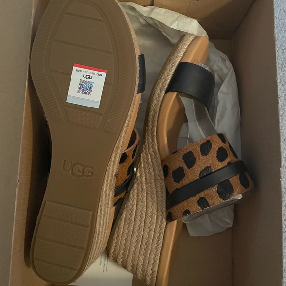 HPπNew UGG leopard wedge - Picture 5 of 6